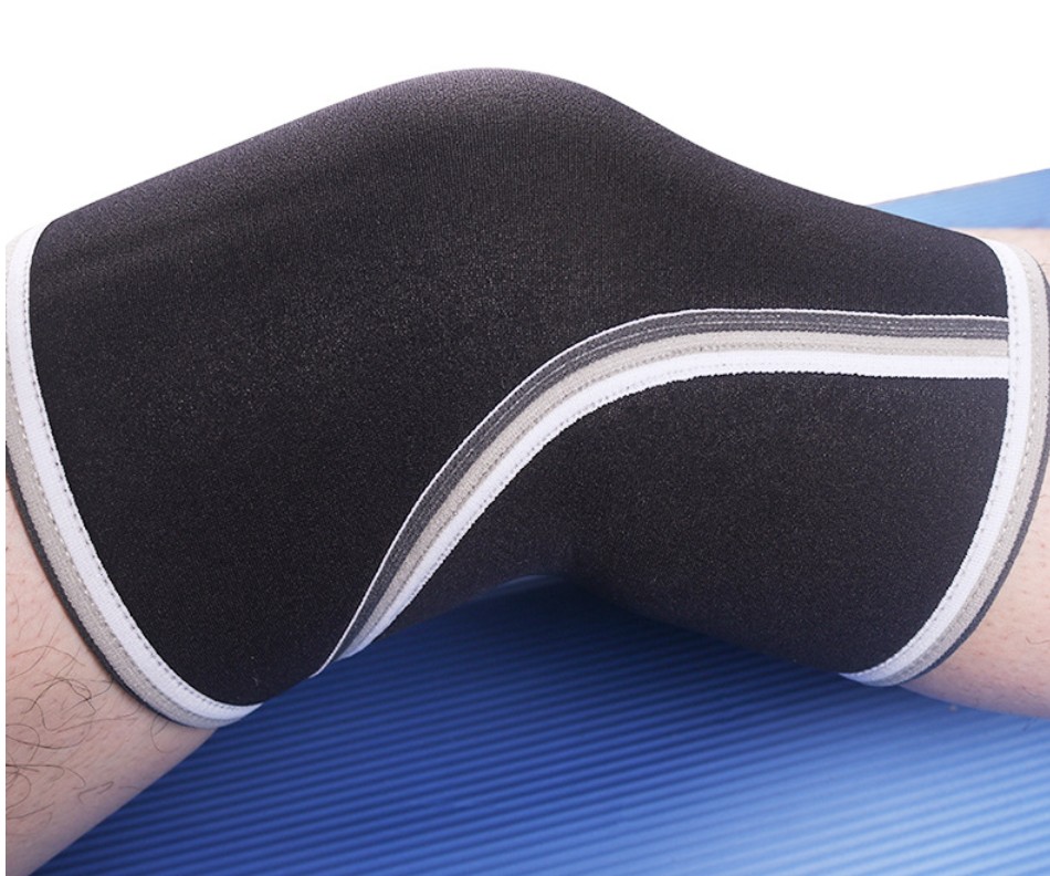 Knee sleeve on a bent knee